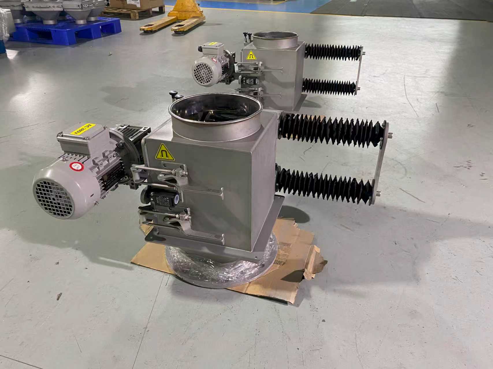 Tuirseach d'Eisíontais Iarainn? Bain triail as an Remover Iarainn Rothlach Iomlán Uathoibríoch!